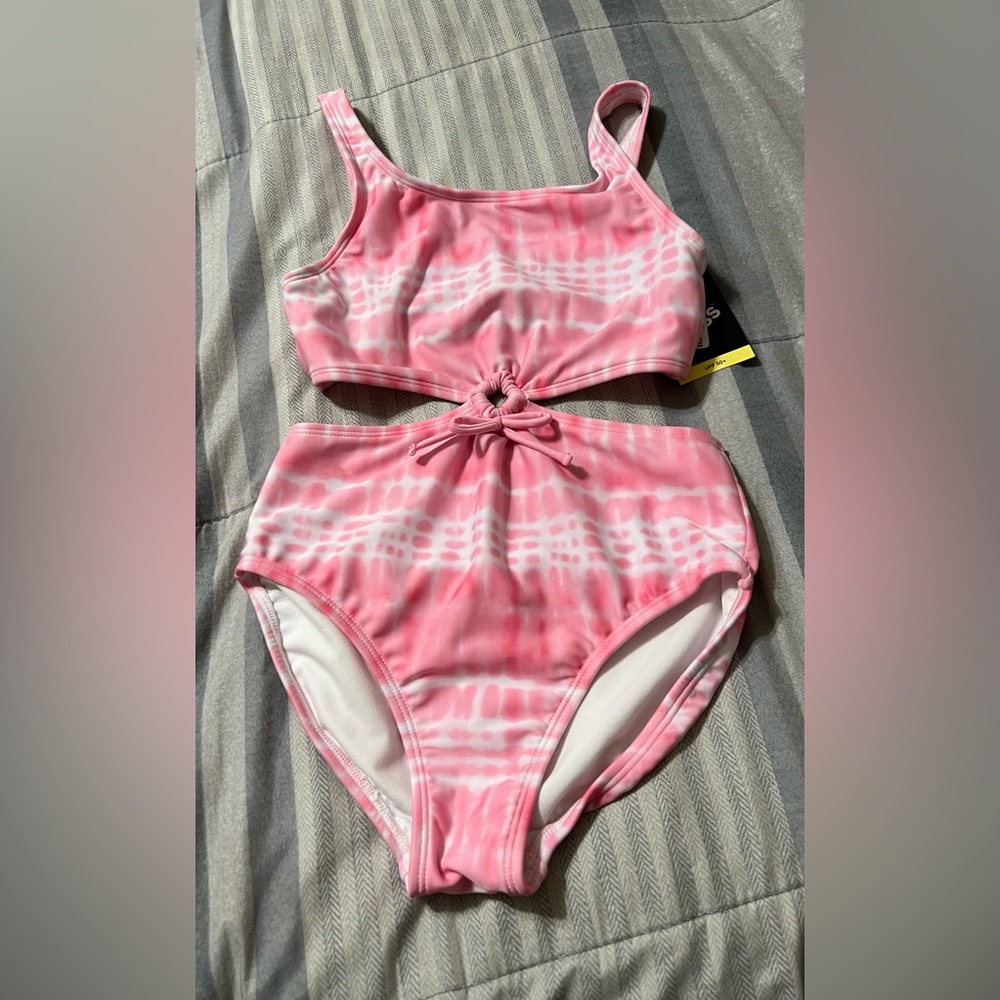Girls art class swimsuit size (10/12)
